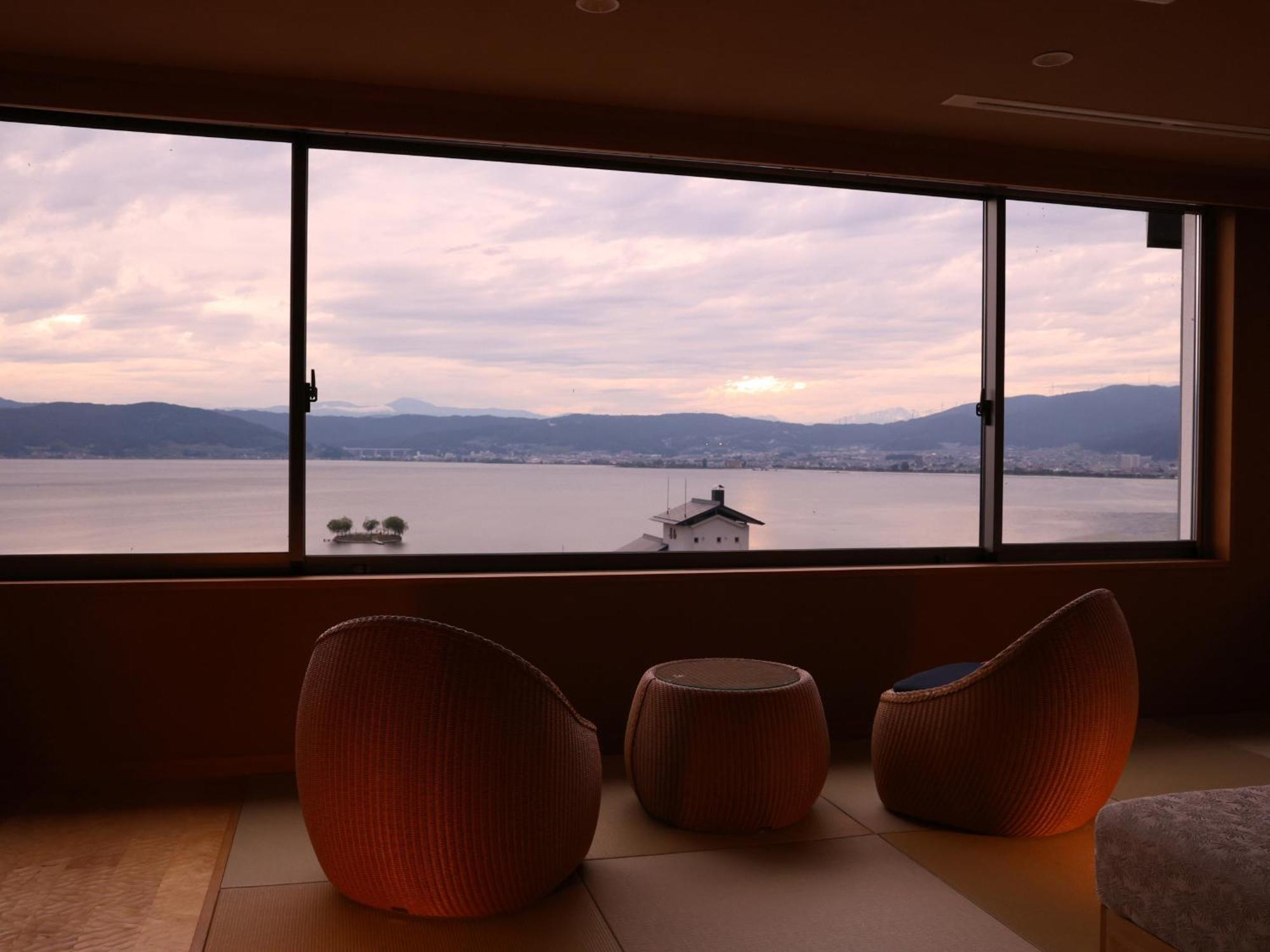Hamanoyu Hotel Suwa  Exterior photo